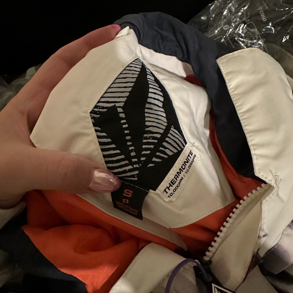 Volcom Jacket - image 2